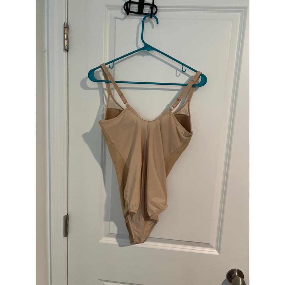 Bali Ultra Light Lace Body Shaper – Size 36C – Nude - Picture 5 of 7